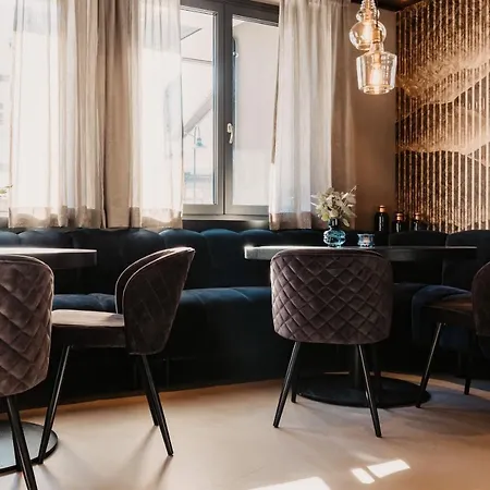 The Matthew - Copper 4*