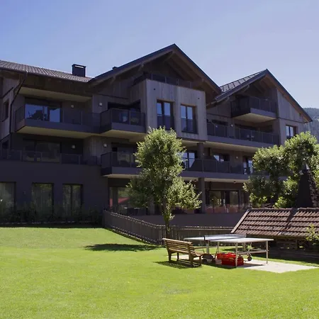 The Matthew - Copper 4* Wagrain