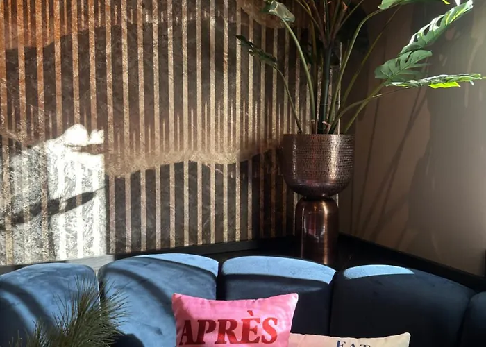 The Matthew - Copper 4* Wagrain